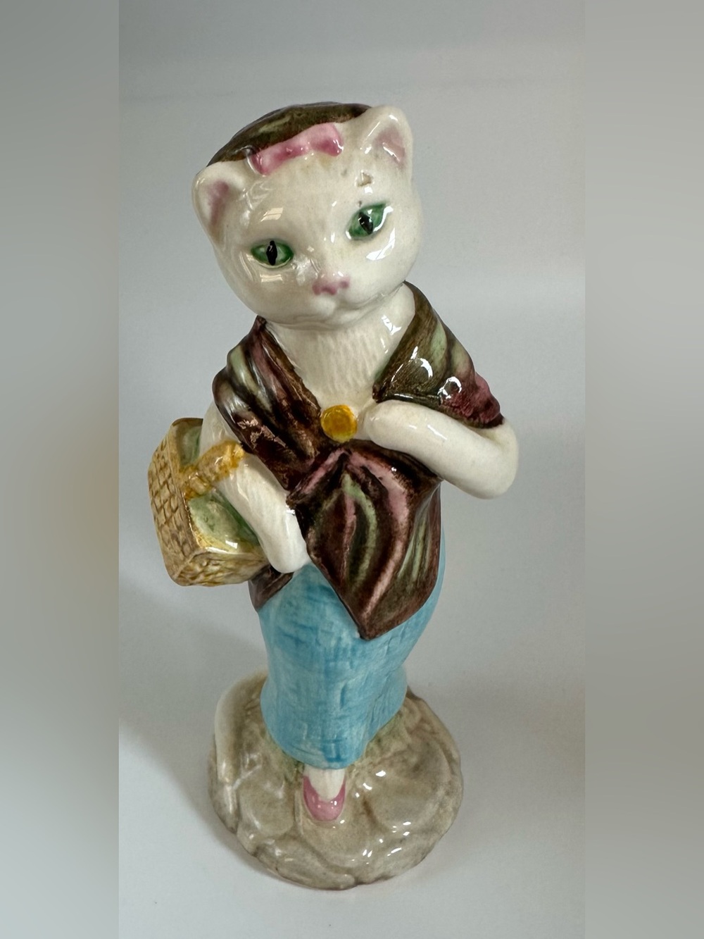 F Warne & Co Beatrix Potter “Susan” Beswick England
